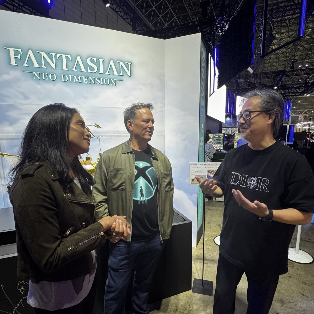 auuo's tweet image. Microsoft フィルと
BlueDragon、LostOdyssey以来である

TGS・スクエニ ここは同窓会会場であるw