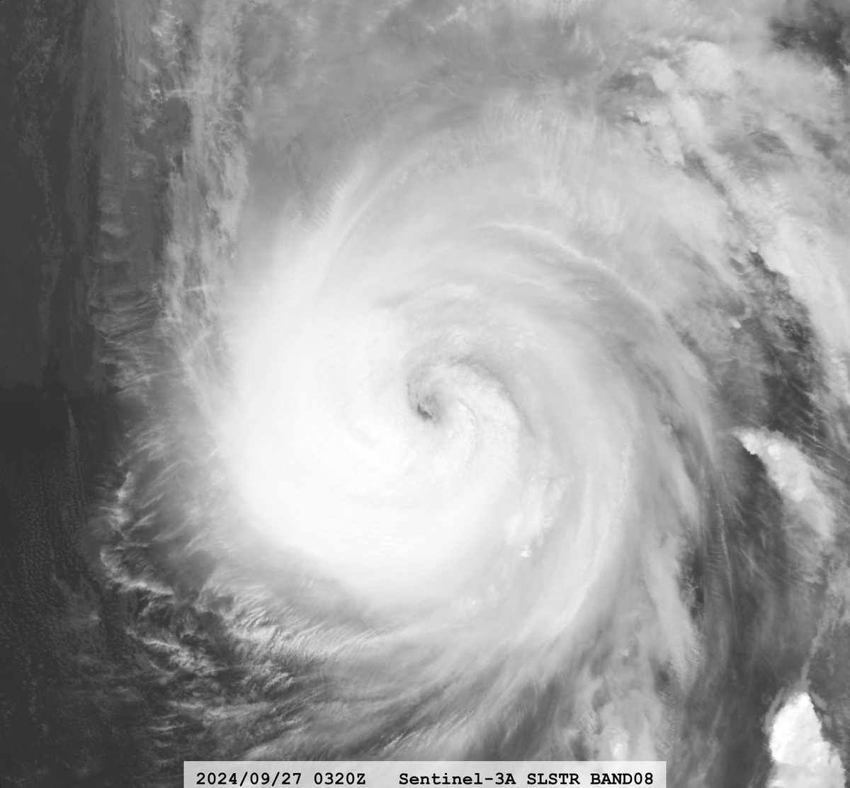 zeb199818's tweet photo. #09L Hurricane #HELENE
Satellite: #Sentinel3A #SLSTR
Channel :
#SLSTR S8 (10.854 µm) 1-km
Time : 2024/09/27 0320Z https://t.co/STbj1Jadng