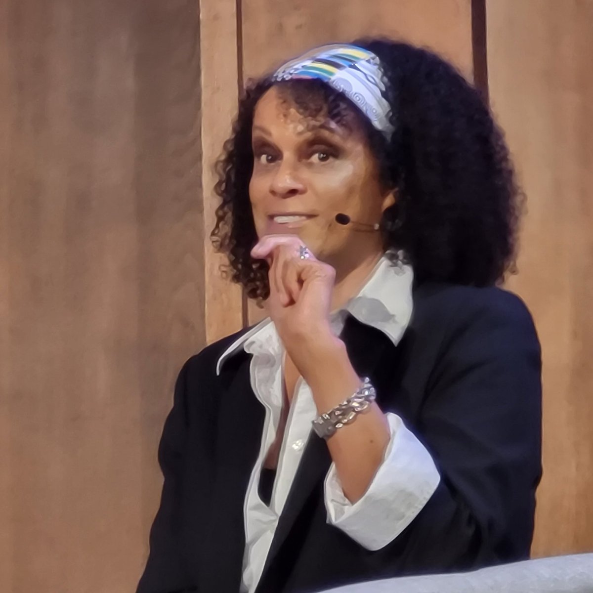 jennylinford's tweet photo. What a pleasure to hear Bernadine Evaristo discuss her wonderful, much-loved novel Mr Loverman (coming to TV screens soon). She spoke with humour, candour and insight- such warmth and affection in the room for her. #GuardianLive https://t.co/YieVpw5UHy