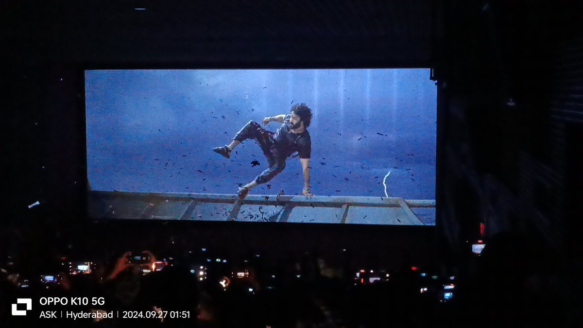Satya121Alapati's tweet photo. #DevaraOnSep27th 
#DevaraStorm
@tarak9999 @TeamKoratala 
bomma Adhurs 💯💯💯 🥰😍♥️🎈👌👌👌👌💪💪💪💪

 @alapati3636 @NTRArdentFans 
@NTRArtsOfficial https://t.co/bqnTqjmMXY