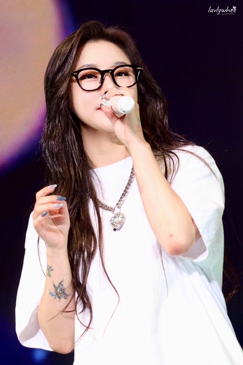 星輝的日本情侶鏡框👓
（長得很像就是情侶）