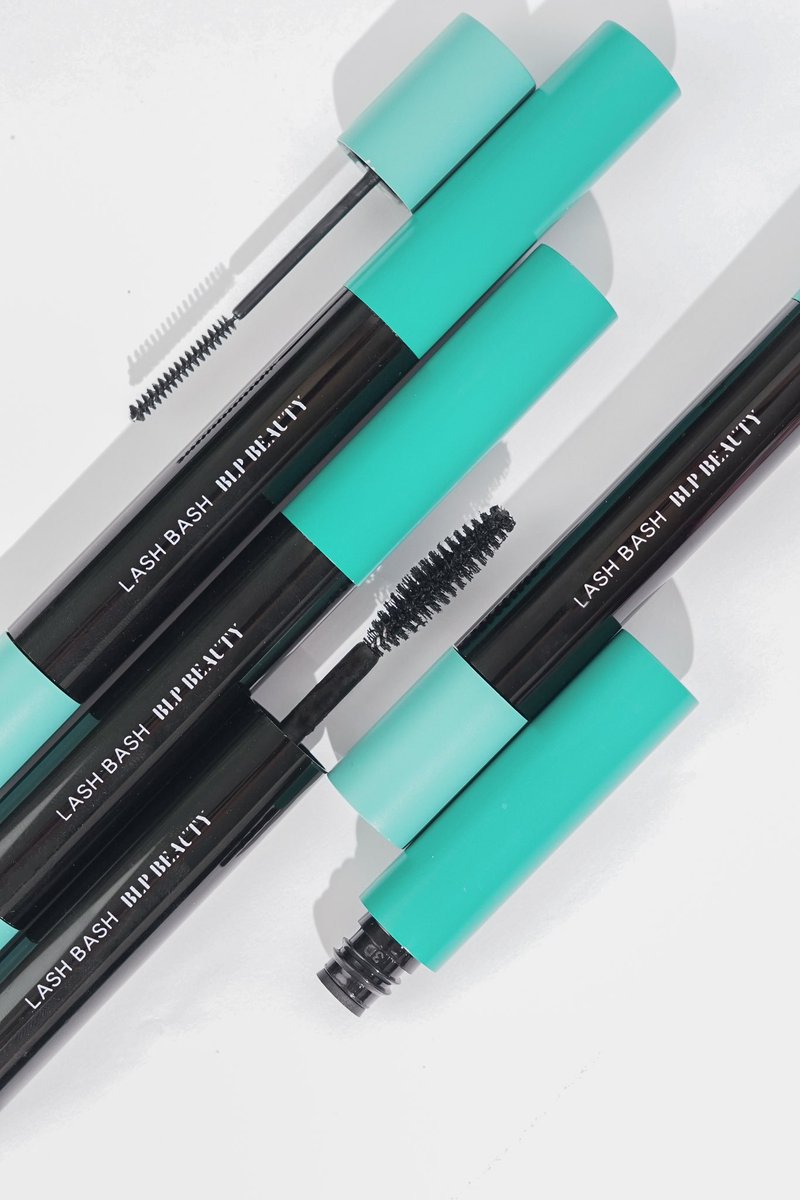 blpbeauty's tweet photo. Yang gak kalah nyenengin dari gajian: #LashBashBLP GRATIS dari Minzie 👀✨

Ini cara dapetinnya:
1. Follow X @blpbeauty
2. Like & RT tweet ini
3. Reply sama 3 kata buat Lash Bash, plus tag 3 temen kamu buat ikutan juga! 

Tunggu Minzie umumin pemenangnya tanggal 4 Oktober yaa! Good luck #BLPFam 🫶🏻