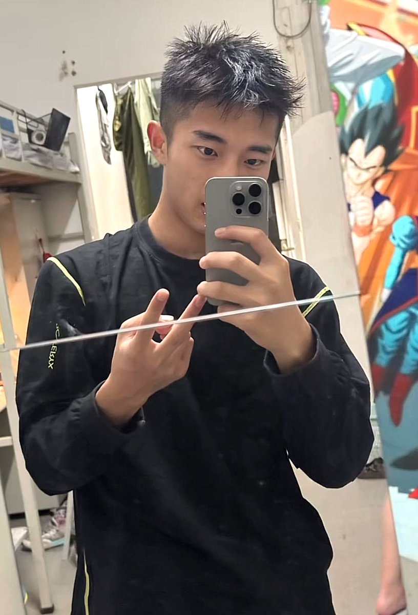 小李不讲理 tweet media