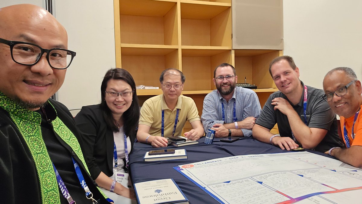 koobxwm's tweet photo. Global leaders working to close the gap on reaching immigrants, migrants, and refugees.
Churches of Welcome offers a great vision casting tool for church leaders to understand the opportunity:
https://t.co/Hu5Ebpryrw
#L4Congress
#ChurchesofWelcome https://t.co/DYDo8gkPDg