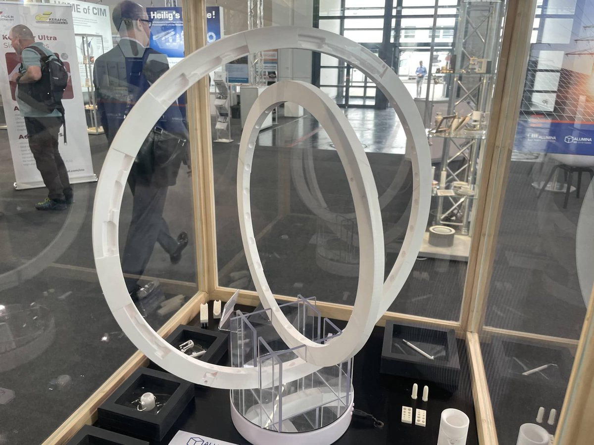 .<a href="/LithozAustria/">Lithoz</a> launches the CeraFab System S320 at @formnext_expo, featuring a 5x larger build platform; 245x130x320 mm build volume; 60 µm resolution &amp; 4K projection.

Visit Stand 11.1 C49 to see more: buff.ly/3N0vSlV

#3dprinting #additivemanufacturing #formnext2024