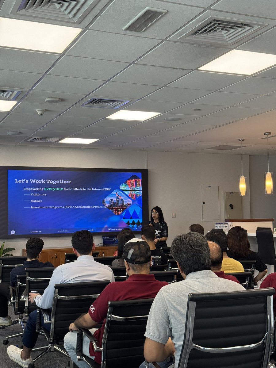 XDCInnovLabs's tweet photo. 🚀Happening Now at #XDCDevCenter
The moment we’ve all been waiting for is here! We’re excited to unveil XDC Network 2.0 Pre-Upgrade setting new standards for scalability, security, and interoperability in the blockchain world. Be part of the excitement as we take blockchain technology to the next level!
#XDC2Launch #BlockchainInnovation #XDCNetwork #HappeningNow #FutureofFinance
