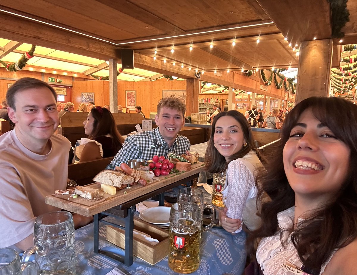 Our Munich team had a blast hosting our annual Sendcloud Partner Wiesn! 🥨 We caught up with old friends and made some new ones over a few Maß 🍺 Huge thanks to our incredible partners who joined us from <a href="/Pickware/">Pickware</a> <a href="/PULPO/">pulpo</a> @DIRTS <a href="/INFOMINDS/">Genius Minds School</a> <a href="/wirwinzer/">wirwinzer</a>
 #Oktoberfest #Partnerships