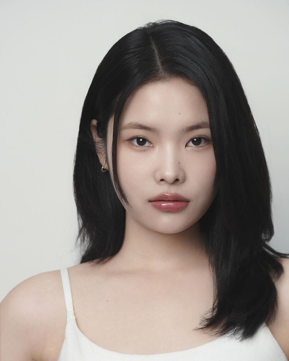 her face card is so insane!!!! kang soeun you are so prettyy #RINA #리나 #🦄