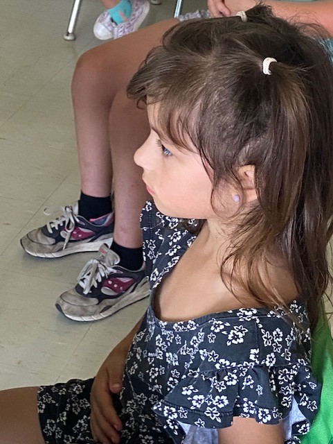 etmanskiek_LDSB's tweet photo. We enjoyed some belly breathing and mindfulness meditation. @Marys_LDSB @MPS_PC https://t.co/K9RoUOfhrv