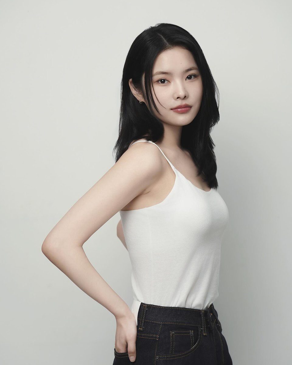 in her twenty-third years of life. you've grown well, our kang soeun ♡ 
                        — #RINA #리나 #HappyRinaDay #🦄