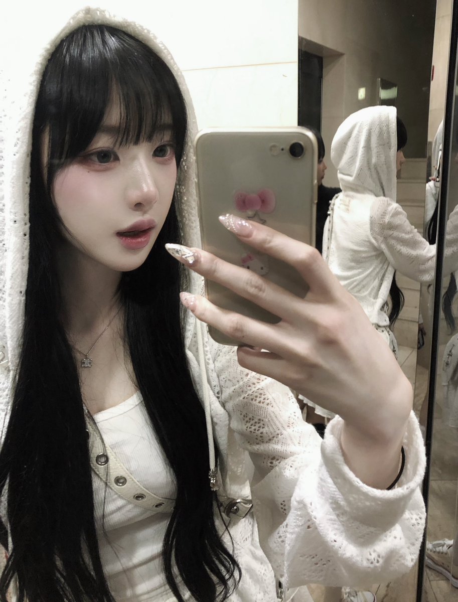 🦢 https://t.co/XQwRJReXNx