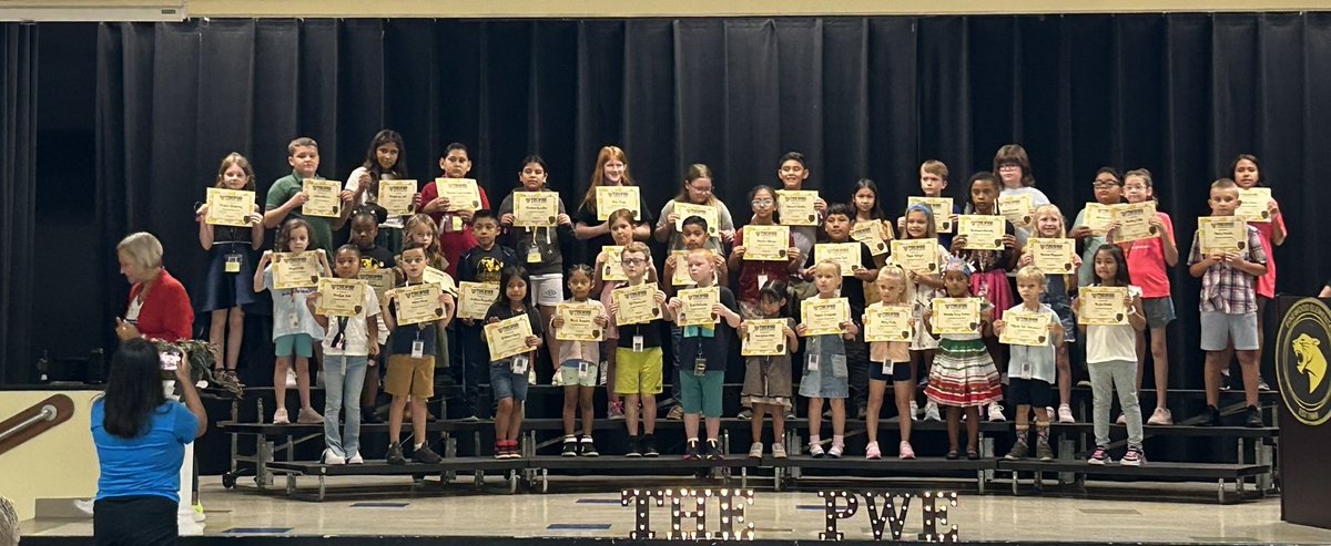 edleader1's tweet image. Great morning at PWE!  Big celebration for Students of the Month. This month is about Citizenship!  So many kids doing the right thing!  Love these children! Great job by the team at PWE! #MCSDBetterTogether