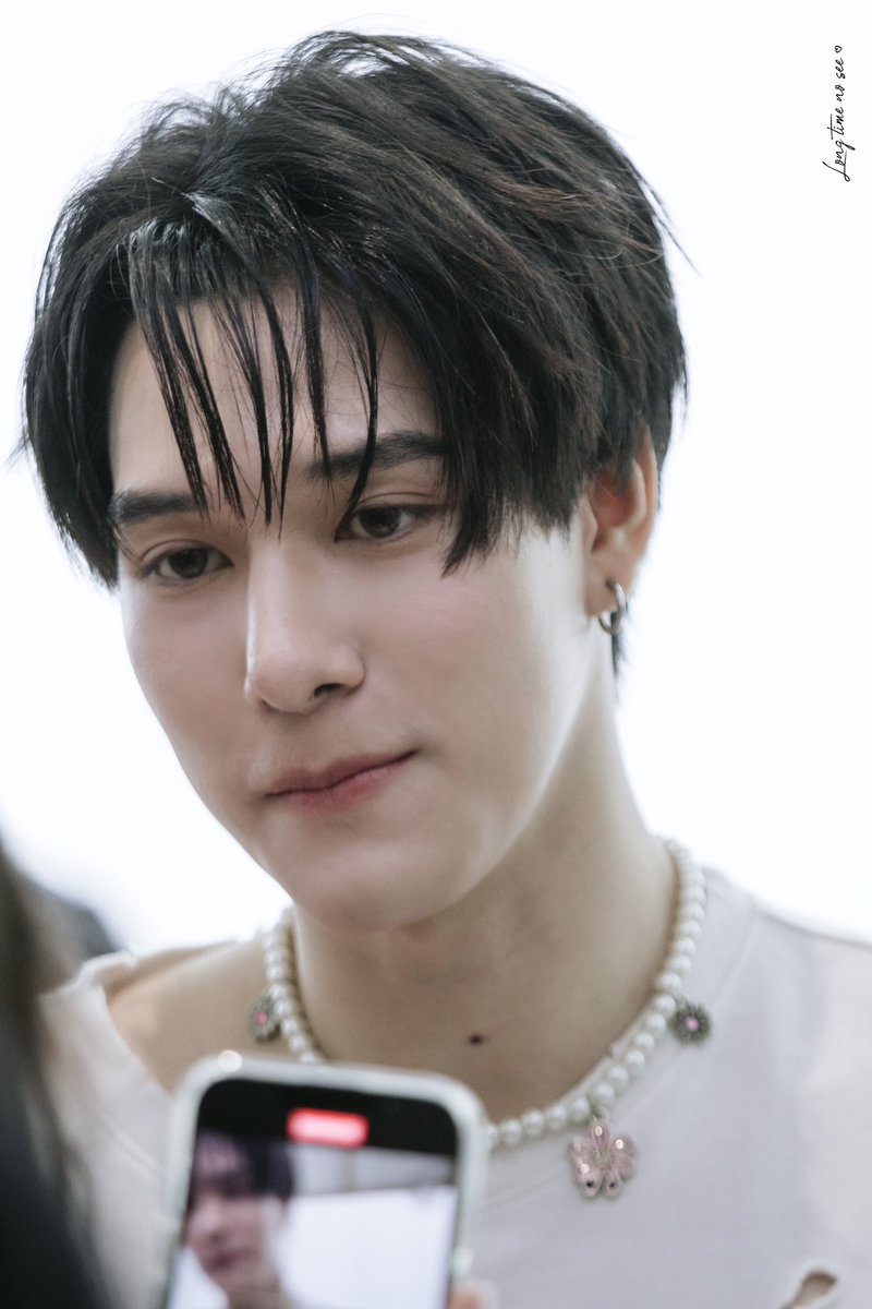 ltnsee_'s tweet photo. 070924 - ICONSIAM

@Hirunkit_ 
#hirunkit 
#Mchoice2024 
#MintAwards2024 https://t.co/3rZFb9o3Fk