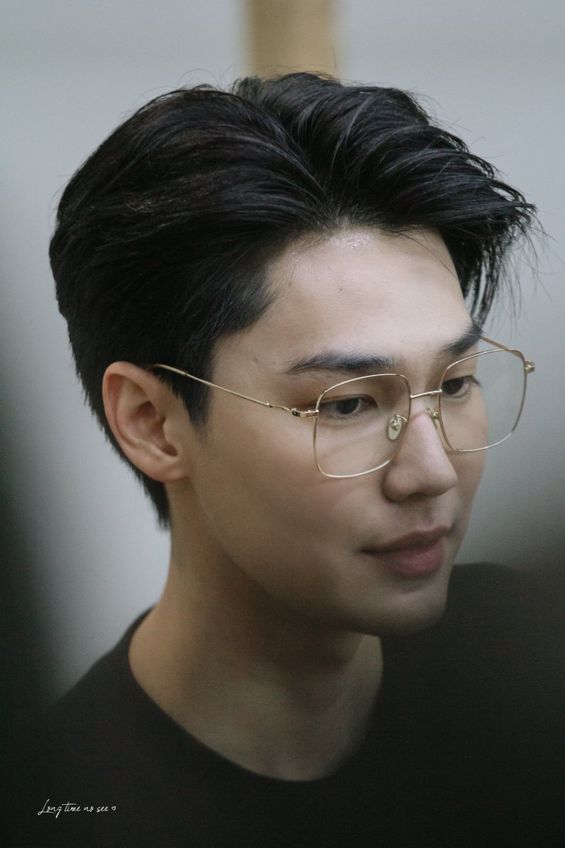 ltnsee_'s tweet photo. 070924 - ICONSIAM

@dew_jsu 
#dew_jsu 
#Mchoice2024 
#MintAwards2024 https://t.co/LbZX7j7BXv