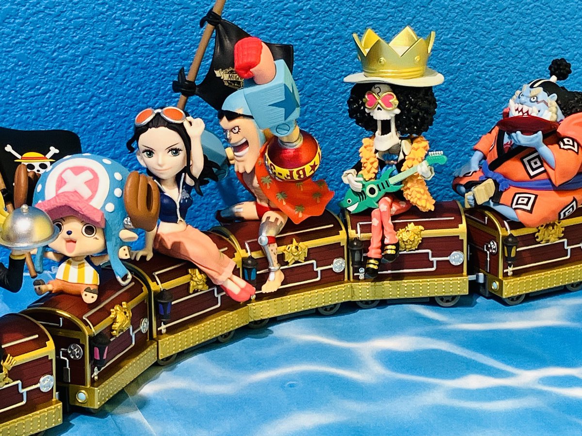 新商品】 ワンピース ワールドコレクタブルフィギュア 麦わらストア