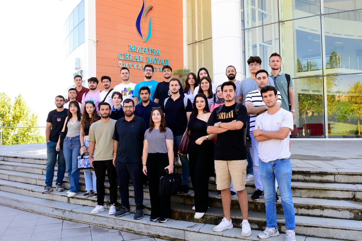 #TÜBİTAK 2209 - Üniversite Öğrencileri Araştırma Projeleri Destekleme Programı kapsamında A ve B kategorilerinde üniversitemizden destek alan projelerin ara rapor bilgilendirme toplantısı gerçekleştirildi.  

#MCBÜ #MCBÜöğrenci #MCBÜproje #ManisaCelalBayarÜniversitesi