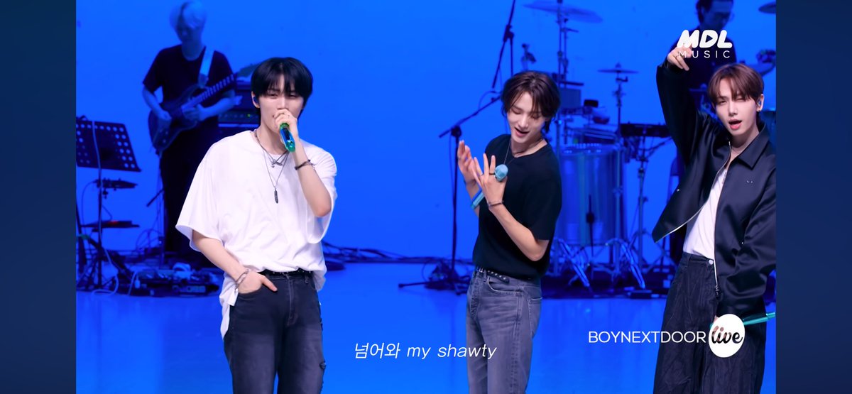 itsicecel's tweet photo. #itsLive_event_BOYNEXTDOOR_5

애들이 너무 잘하더라고요! 🥹🥹앞으로도 400년 함께 오래오래 노래합시다! ><♡👏🏻👏🏻👏🏻 （태산아 사랑해❤️‍🔥) https://t.co/LYEp5wft1h