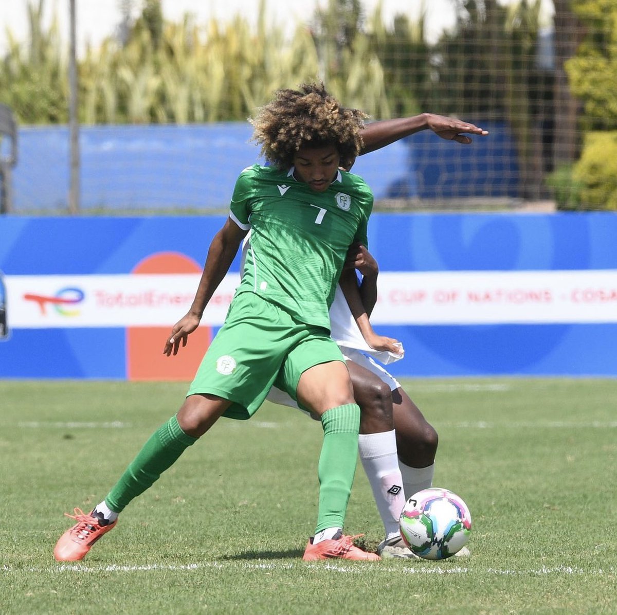 [#u20] #cosafau20 
🇰🇲 1 - 0 🇱🇸 
Les Comores débutent la compétition par une victoire en s’imposant contre le Lesotho.
#veripiya #comores🇰🇲 #cosafa #u20

📸 <a href="/cosafafootball/">editor@cosafa</a>