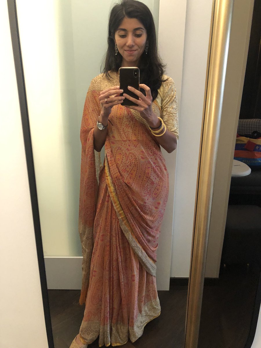 DrTanyaSaraiya's tweet image. Even though my pallu got messed up in our group pic (😩 sorry mom, it was rushed!) it was a dream come true to have the opportunity to discuss South Asian Trauma across the diaspora. We had the the BEST full house audience who even let me take a group shot. ✊🏽#ISTSS2024