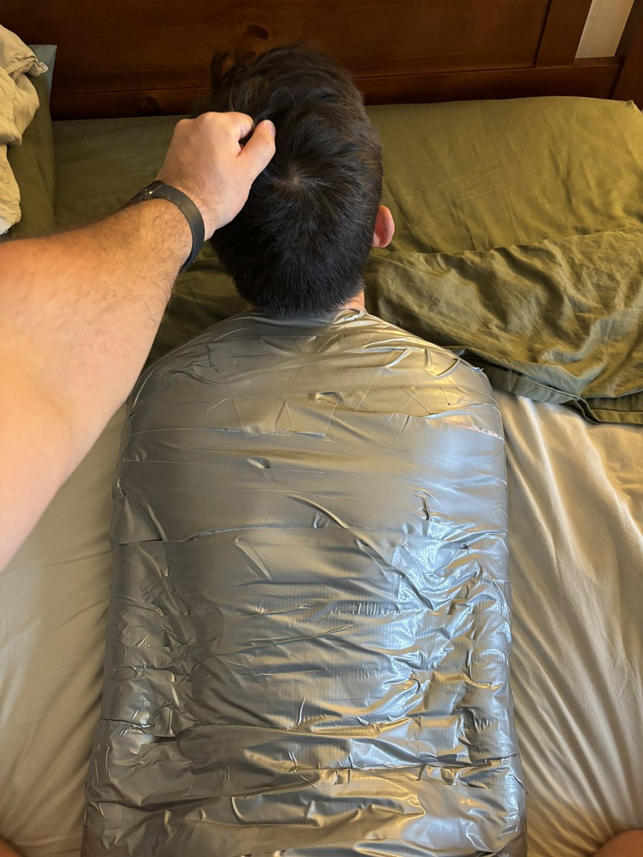 ezyves1's tweet photo. My first mummification experience https://t.co/UEi1reKWCP