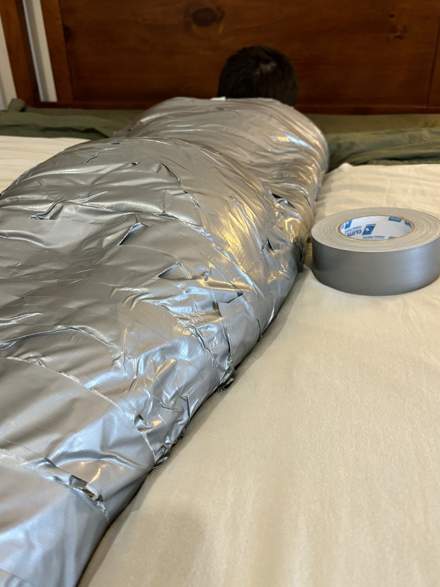 ezyves1's tweet photo. My first mummification experience https://t.co/UEi1reKWCP