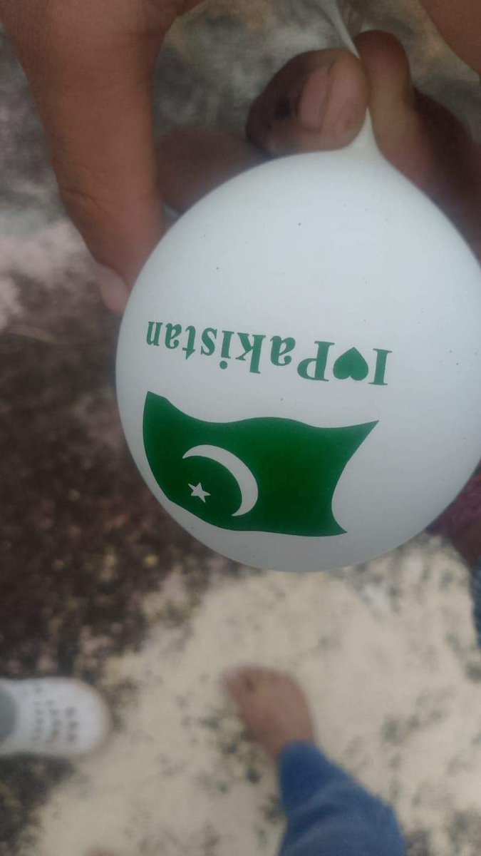 TNewspost's tweet photo. It is to be intimated, that today at around 1230 hours a ballon of white colour upon written the I love Pakistan in green coloured letters has been spotted by local villagers at grassland of Mehla village near middle school Mehla area falls under PS-Dharmsal, Tehsil Kalakote. https://t.co/EEloEtVmUn