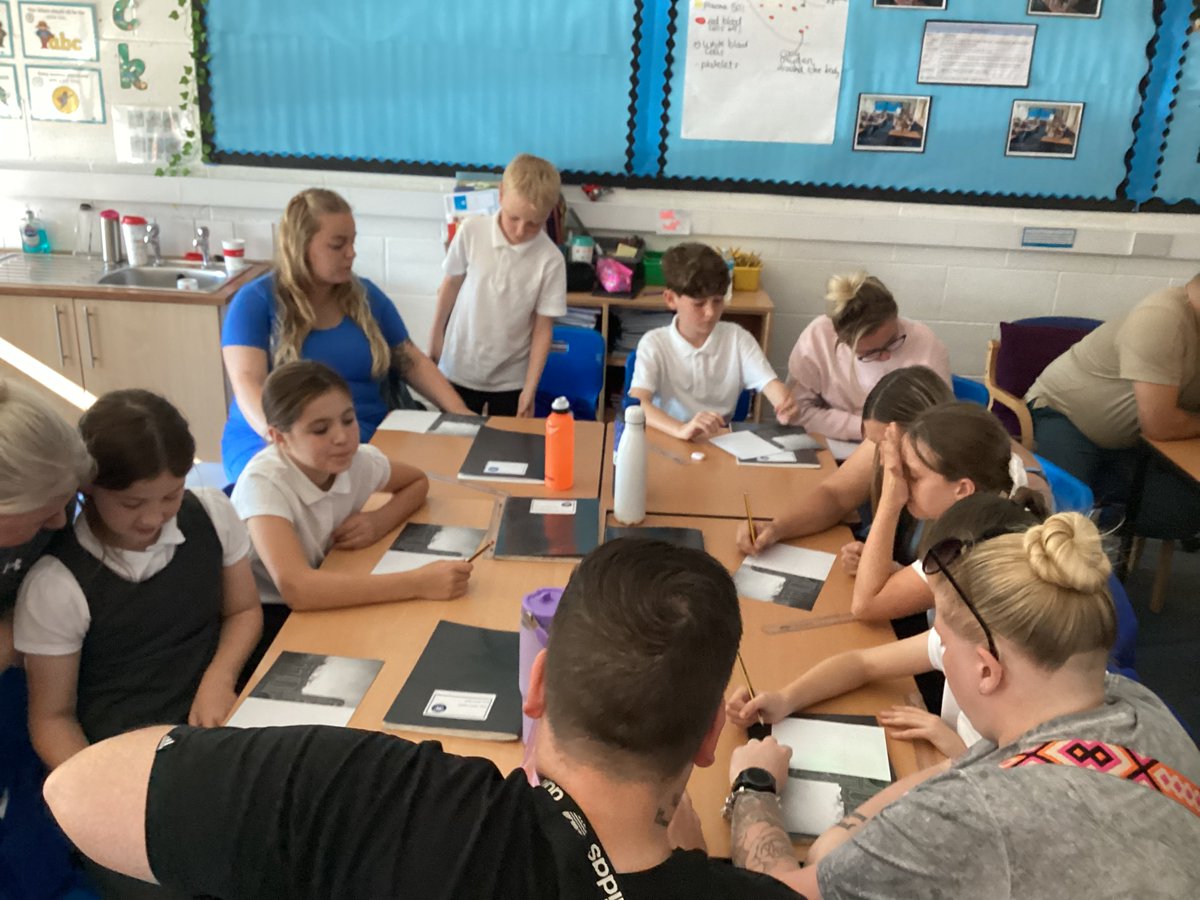 mattarnclass6's tweet photo. We were delighted our parents could join us for our art lesson last week. This term we are looking at architecture and Sir Giles Gilbert Scott, the man who designed our wonderful Cathedral.  @mattarnprimary https://t.co/ply6nyGbor