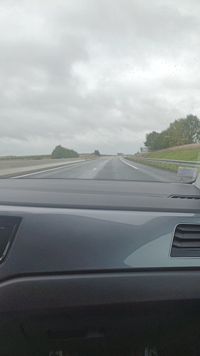 C'est le jour J, avec <a href="/ValCapela/">Bipbiip_</a> nous sommes en route pour rejoindre la villa du #RivalsAllStars🔥