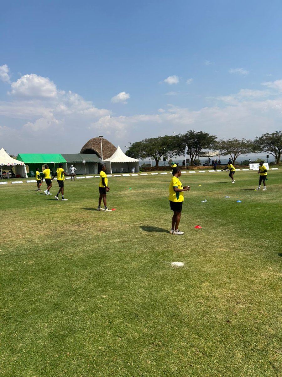 TheMiddleStump2's tweet photo. The @cricket_nigeria Junior Female YellowGreens getting set for the task ahead...

Semi Final 2: Nigeria vs Rwanda 12:50 PM (WAT) 1:50PM EAT 

#Themiddlestump 
#NigeriaCricketFederation 
#JuniorFemaleYellowGreens 
#U19AWWCQualifiers https://t.co/2mfKS1ZFCT
