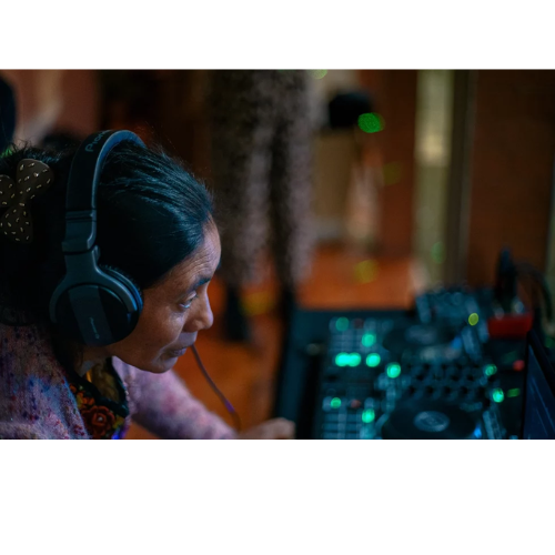 Consulta esta foto de Instagram de @maizcacordoba instagram.com/p/DAadt7yOn-_/… 
Os dejamos esta lectura para el fin de semana. Diversidad cultural unidos por la música