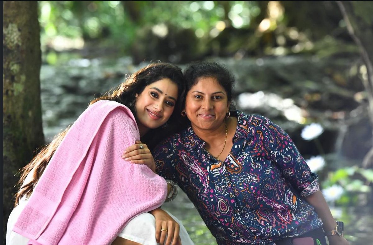 devara_ntr's tweet image. #Vara and #Thangam from the sets of #Devara 

#JrNTR #JanhviKapoor