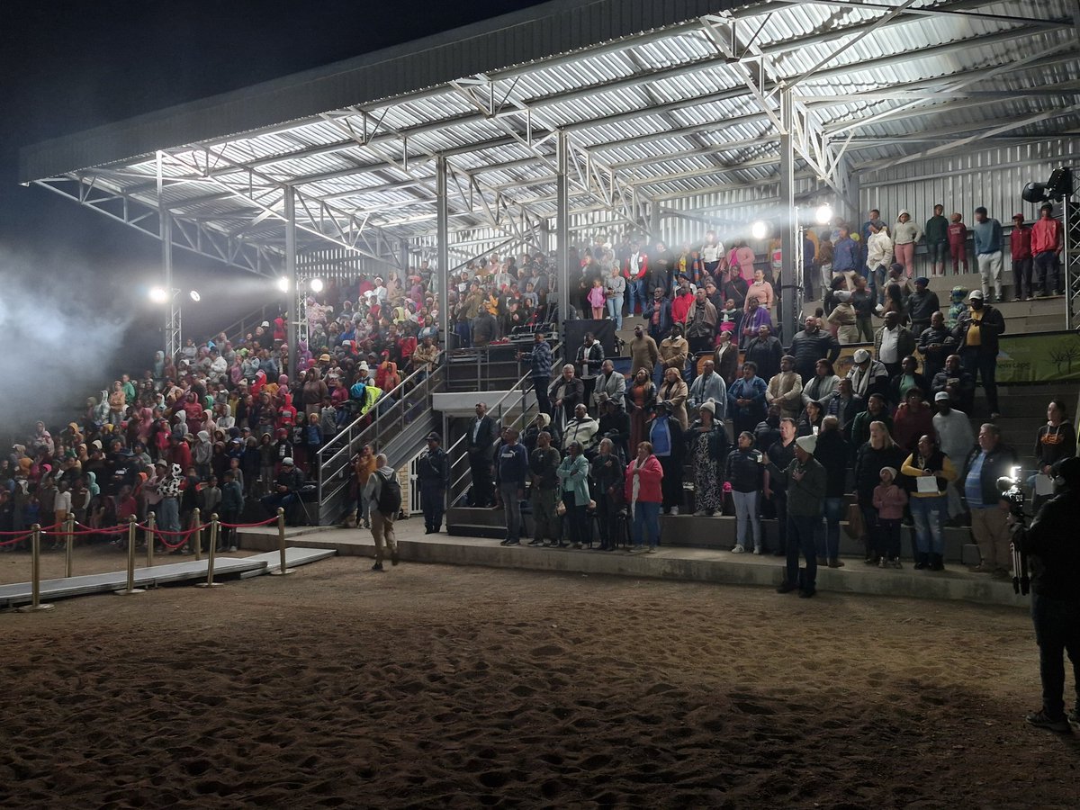 KayaNews's tweet photo. [GALLERY] Kaya News reporter @katsekhotho is in the Northen Cape with the Tourism Department.

The department aims to encourage all to visit the province to experience the SKA, star gazing, game drives, and local hospitality in their next #shortleft.

#KayaNews https://t.co/FRDBYnIZqj