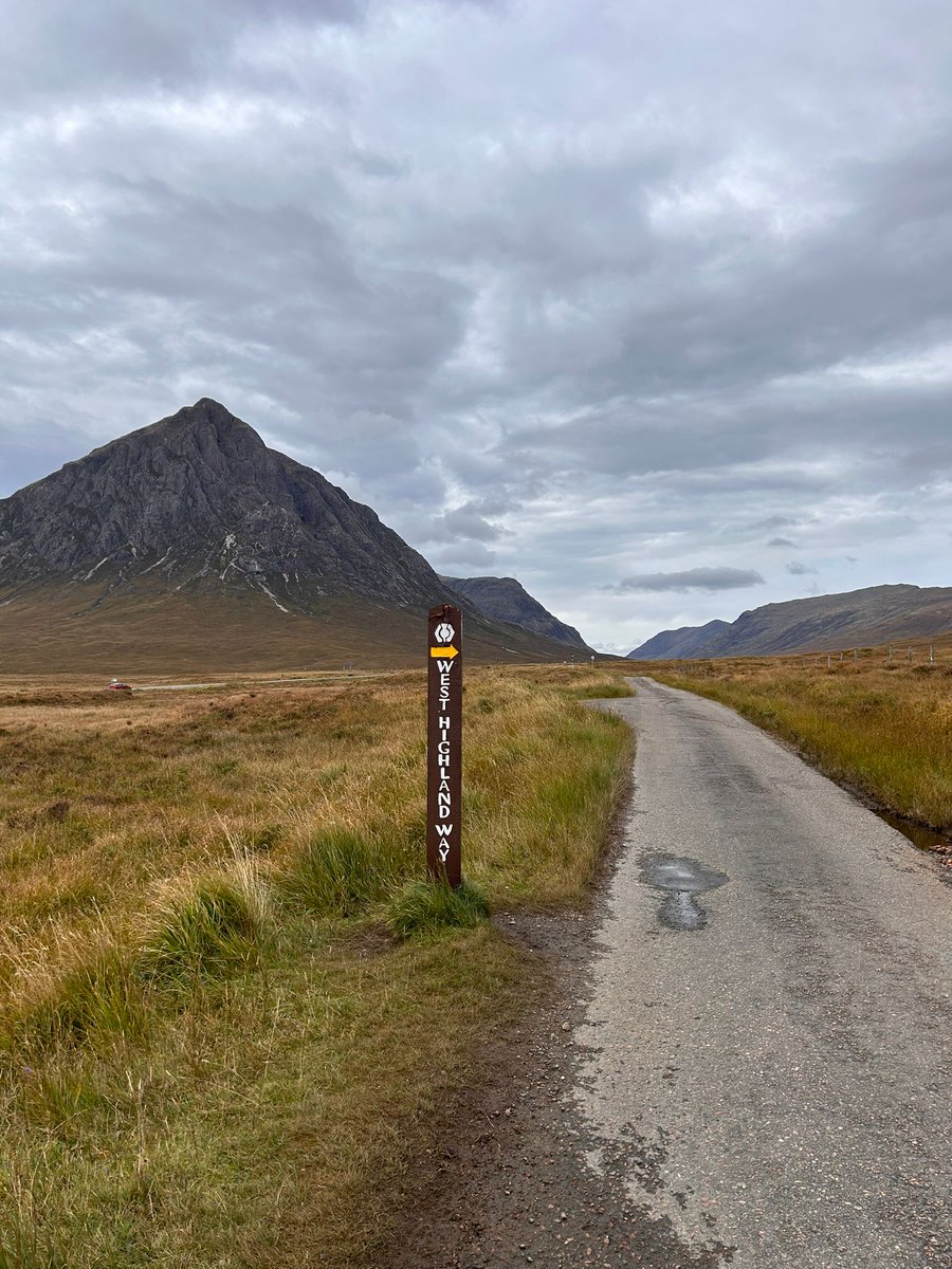 UnitedOilseeds's tweet image. DAY6 WHW: Beckii &amp;amp; Sister £2,741 raised so far. "So hard today. The views  were out of this world. We climbed up the Devils Staircase. That hurt a lot!" Last day tomorrow. Keep going girls, nearly there. #finishingline @StLukesPlymouth
