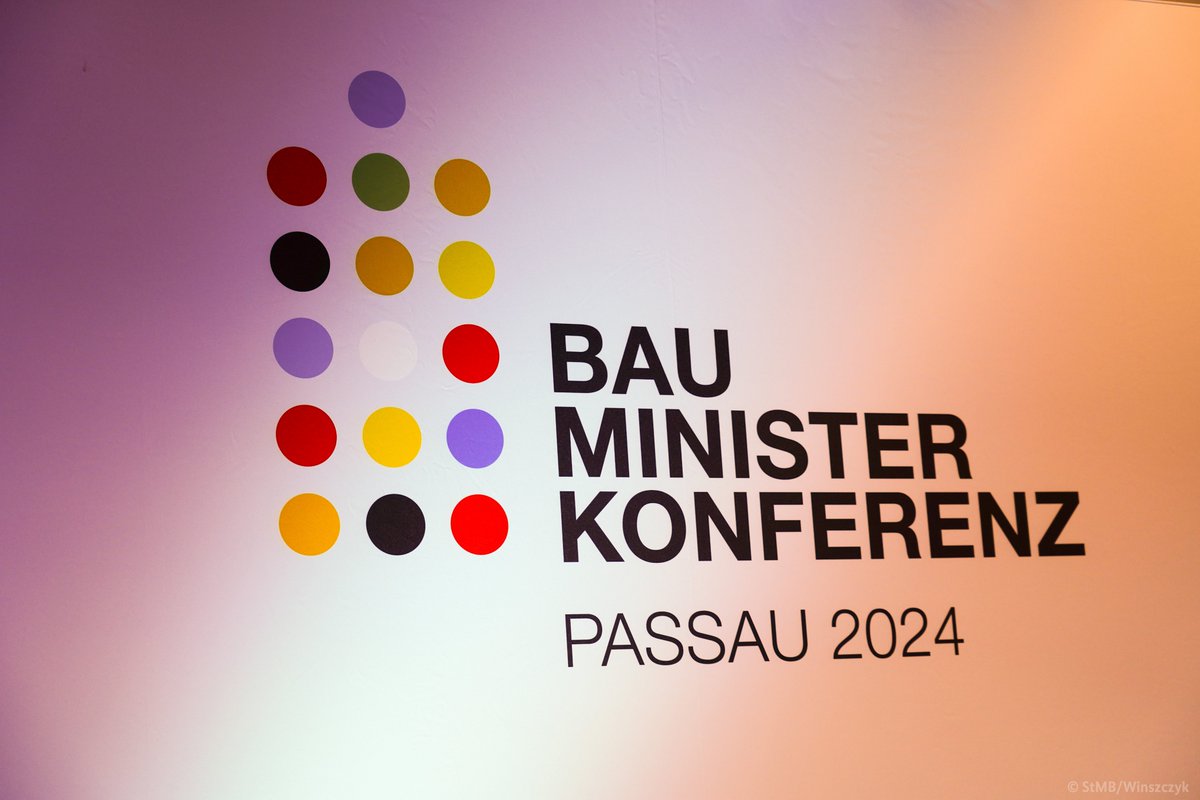 Bundesbauministerium (@bmwsb_bund) on Twitter photo Bezahlbares Wohnen fördern, Bürokratie abbauen, #Bauen einfacher machen – das sind Schwerpunkte der #Bauministerkonferenz gestern und heute in Passau.
ℹ️ Die Abschluss-PK mit Staatssekretär <a href="/BosingerRolf/">Rolf Bösinger</a> ab 12:30 Uhr im #Livestream 👉 stmb.bayern.de/min/bmk/passau… <a href="/BauenBewegen/">Staatsministerium für Wohnen, Bau und Verkehr</a> Bezahlbares Wohnen fördern, Bürokratie abbauen, #Bauen einfacher machen – das sind Schwerpunkte der #Bauministerkonferenz gestern und heute in Passau.
ℹ️ Die Abschluss-PK mit Staatssekretär <a href="/BosingerRolf/">Rolf Bösinger</a> ab 12:30 Uhr im #Livestream 👉 stmb.bayern.de/min/bmk/passau… <a href="/BauenBewegen/">Staatsministerium für Wohnen, Bau und Verkehr</a>