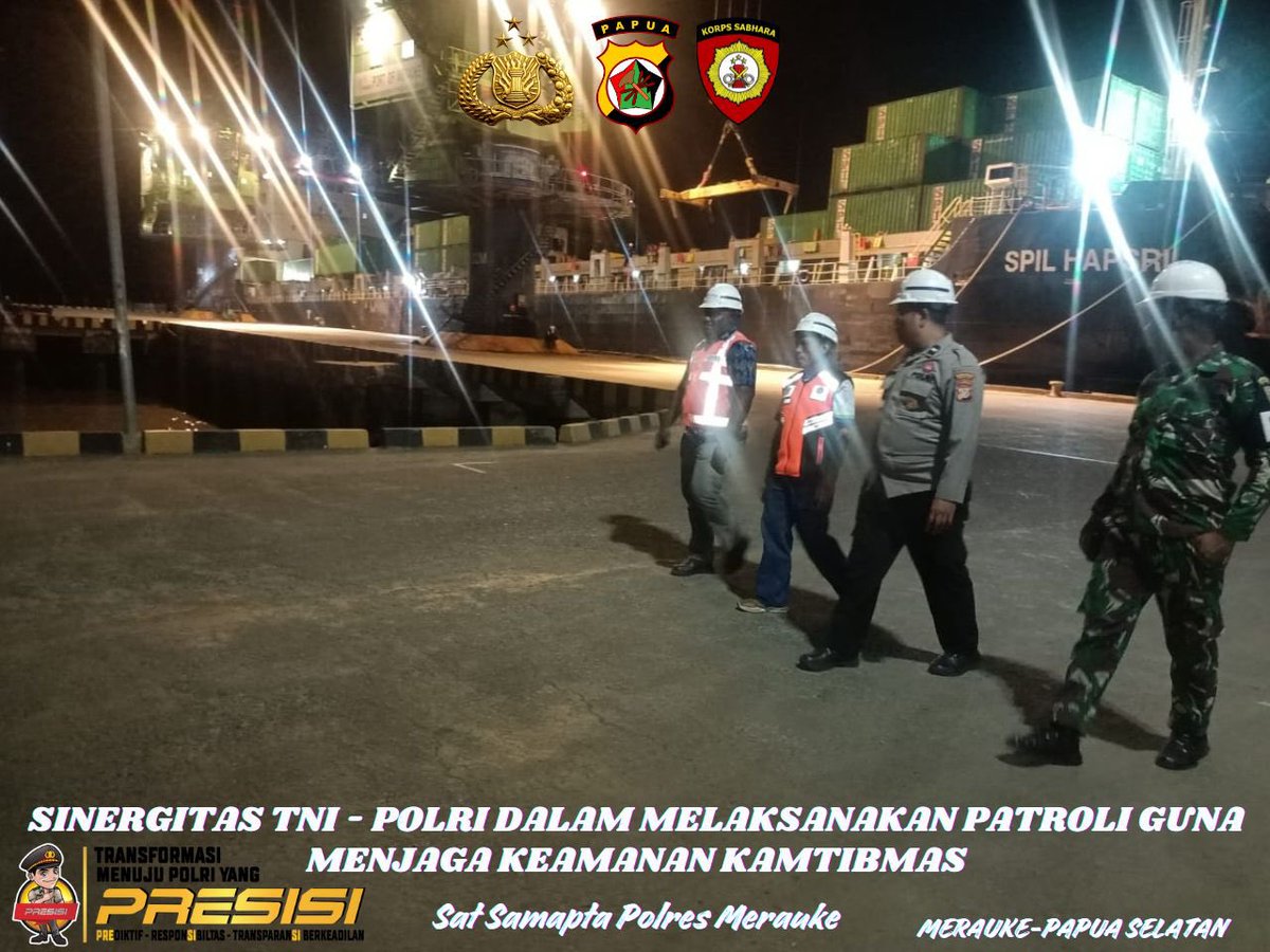 SAMAPTARESMRKE's tweet photo. TNI-POLRI menjaga sitkamtibmas dengan melaksanakan patroli bersama #tnipolri #polresmerauke https://t.co/Idsyb0CiZM