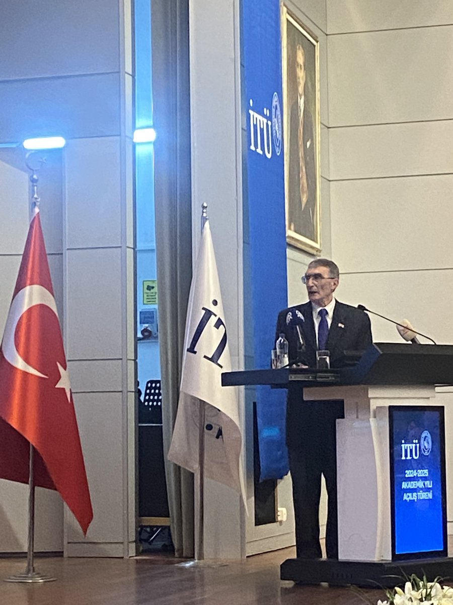 Şule Itır Satoğlu (@suleitirsatoglu) on Twitter photo It is an honor to listen to Prof. Aziz Sancar during the Introduction Course of <a href="/itu1773/">İTÜ - İstanbul Teknik Üniversitesi</a> for the 2024-2025 Academic Year. 😇 It is an honor to listen to Prof. Aziz Sancar during the Introduction Course of <a href="/itu1773/">İTÜ - İstanbul Teknik Üniversitesi</a> for the 2024-2025 Academic Year. 😇