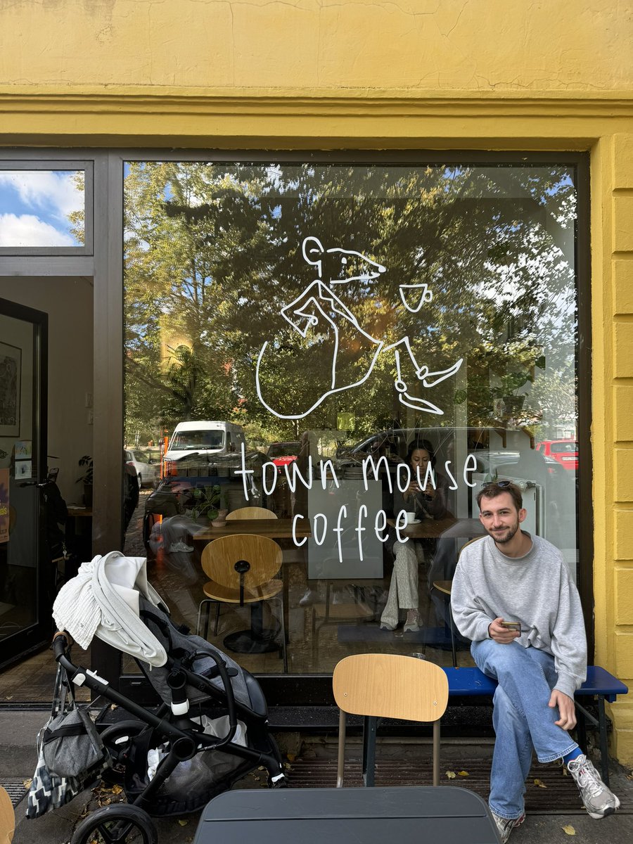 jerallaire's tweet photo. Another city, another EURC accepting Coffee House. @townmousecoffee in Berlin. Pay with Stables, legal electronic money spreading in the EU! https://t.co/YB0szv9swo