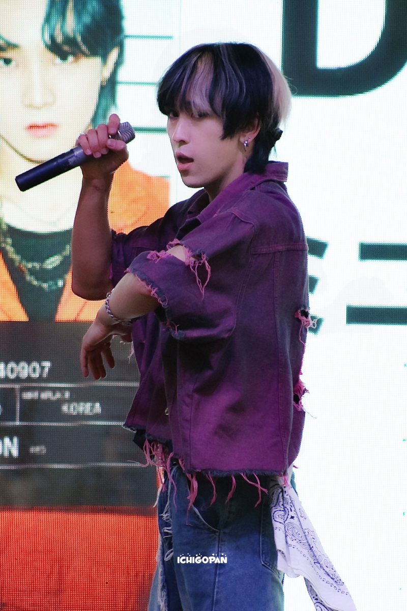 __meronyan5's tweet image. 240923 DefClass インストアライブ 大宮ステラタウン ꔛෆ

#DefClass #AKEY  #DefClass_akey  #デフクラス
@DefClass_ @dc_akey