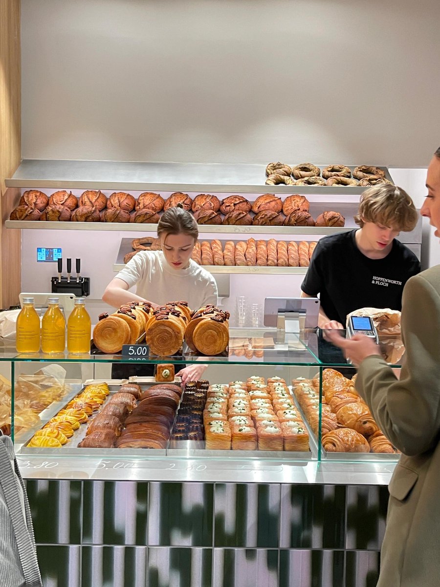 This description paints a vivid picture of the unique textures and flavors of these pastries, especially highlighting their attention to detail in crafting an authentic experience.Delicious and tasty😋😋