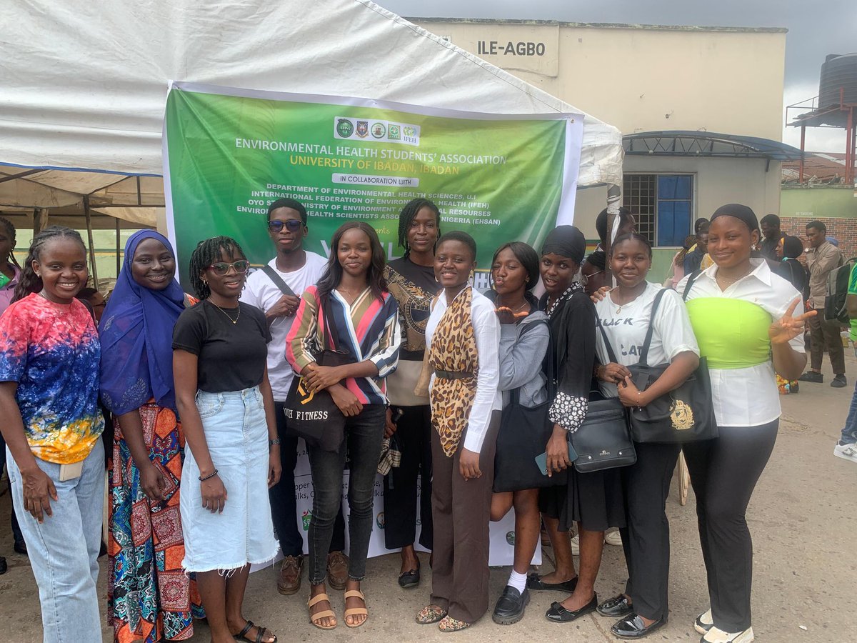 ecocisclub's tweet photo. We were at a Beere community for a community outreach program for community awareness and sensitization on climate change, Disaster Risk Reduction and water, sanitation and hygiene to commemorate the World Environmental Health Day.
#WEHD
#WEHD202
#EcoCIS https://t.co/DtJ7X2z80X