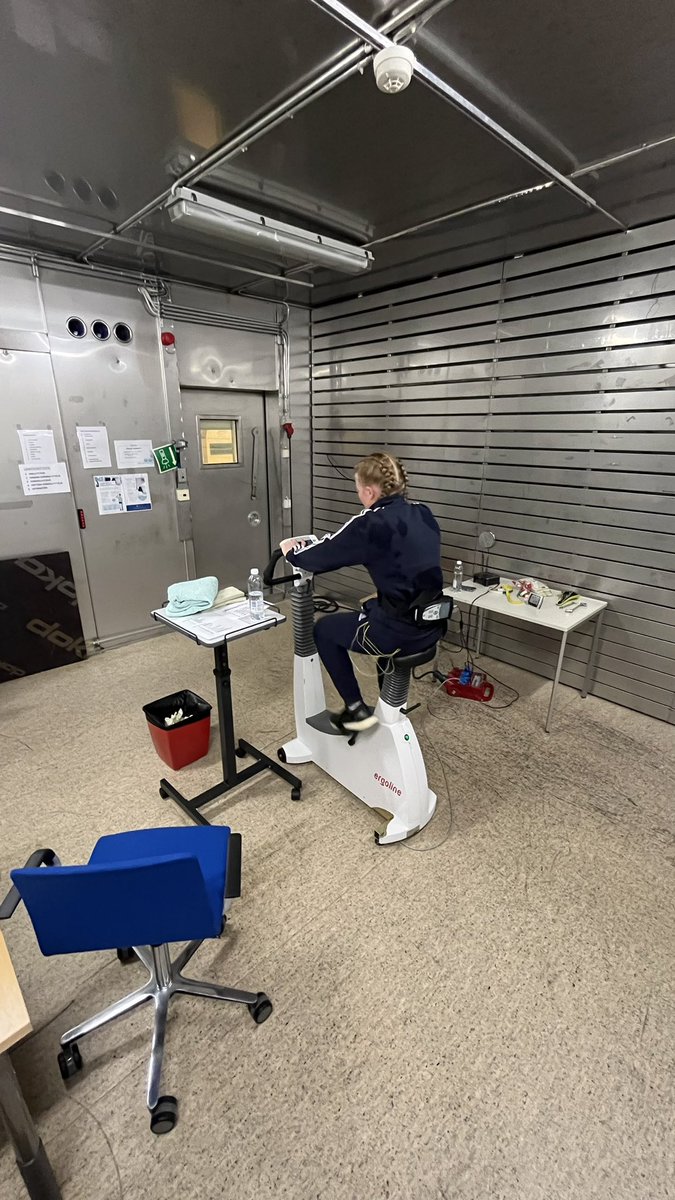 Syksyn myötä #HeatFit -hankkeen laboratoriotutkimukset jatkuvat Työterveyslaitoksella Oulussa. Tutkimme kuumassa työskentelyä ja siitä palautumista. Tulemme laatimaan uudet, myös kuormitustason huomioivat suositukset kuumassa työskentelyyn. <a href="/tyoterveys/">Työterveyslaitos</a> 
<a href="/TSRahasto/">Työsuojelurahasto</a> #kuumatyö