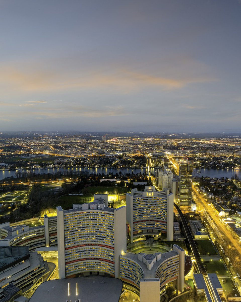 _vienna_info_'s tweet image. Explore @UNO_Wien with guided tours! 🏛️ Get insights into the UN’s work, visit conference rooms, exhibits, and even see a piece of the moon! 🌙

More information: wien.info/en/uno-city-vi…

#UNVienna #ViennaTours #ViennaNow #WTD24 (7/7)