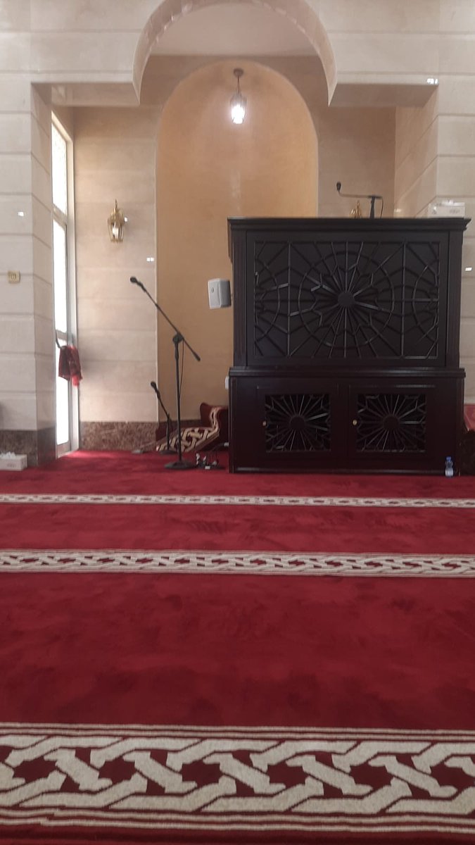 doleh_a's tweet photo. اصبر فكل بلاءٍ بعده الفرج
      وكلُ حالكةٍ حتماٌ لها سُرجُ
لا تخش شيئاً إذا ما كنت معتدلاً 
  لا تكسر الريح إلا من به عوجُ إن الذي انزل الأسقام يرفعها
ويكشف الضرإن دانت له المهج
(وصلِّ ربِّ على خير البرية مَن
     بذكره تسعد الدنيا وتبتهج)
🌷اللهمّ نصرك للمسلمين ولغزّة العزّة 🌷 https://t.co/I2ZTNdOg7N