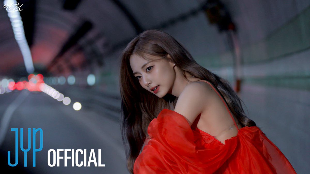 TZUYU “Run Away" M/V Behind EP.02

❤YouTube: youtu.be/eDjBIAbu4wE 
💚NAVER TV: tv.naver.com/v/61446138 

💙 Listen [abouTZU] 💙
TZUYU.lnk.to/abouTZU 

#TWICE #트와이스 #TZUYU #쯔위 #abouTZU #RunAway