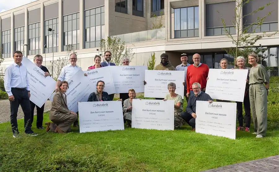 Durabrik schenkt 1.000 euro aan goede doelen in de buurt van elk nieuw project <a href="/Durabrik/">Durabrik</a> dlvr.it/TDkp3Y