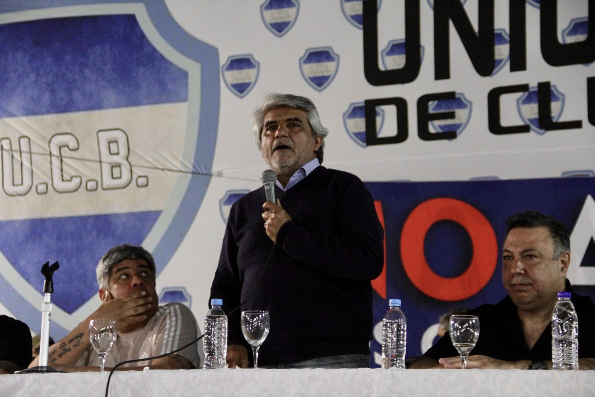 TrabajoPBA's tweet photo. El ministro @WalterCorreaok, participó en la asunción de Pedro Villarreal como nuevo presidente de la Unión Nacional de Clubes de Barrio (UNCB). https://t.co/DNKR08TicT