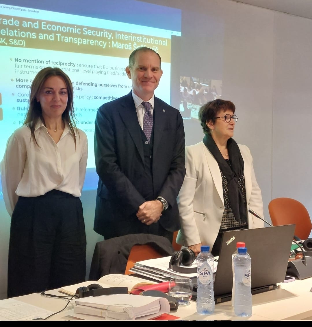 La Coopération Agricole - Bureau européen (@lca_bxl) on Twitter photo Au revoir et merci à @ChLambert_FNSEA pour son engagement et sa détermination durant ses 4 années à la tête du #COPA. Une personne engagée qui a donné un bel élan à l'agriculture 🇫🇷 et 🇪🇺.
Félicitations à <a href="/masgiansanti/">Massimiliano Giansanti</a> pour son élection 👏 Au revoir et merci à @ChLambert_FNSEA pour son engagement et sa détermination durant ses 4 années à la tête du #COPA. Une personne engagée qui a donné un bel élan à l'agriculture 🇫🇷 et 🇪🇺.
Félicitations à <a href="/masgiansanti/">Massimiliano Giansanti</a> pour son élection 👏
