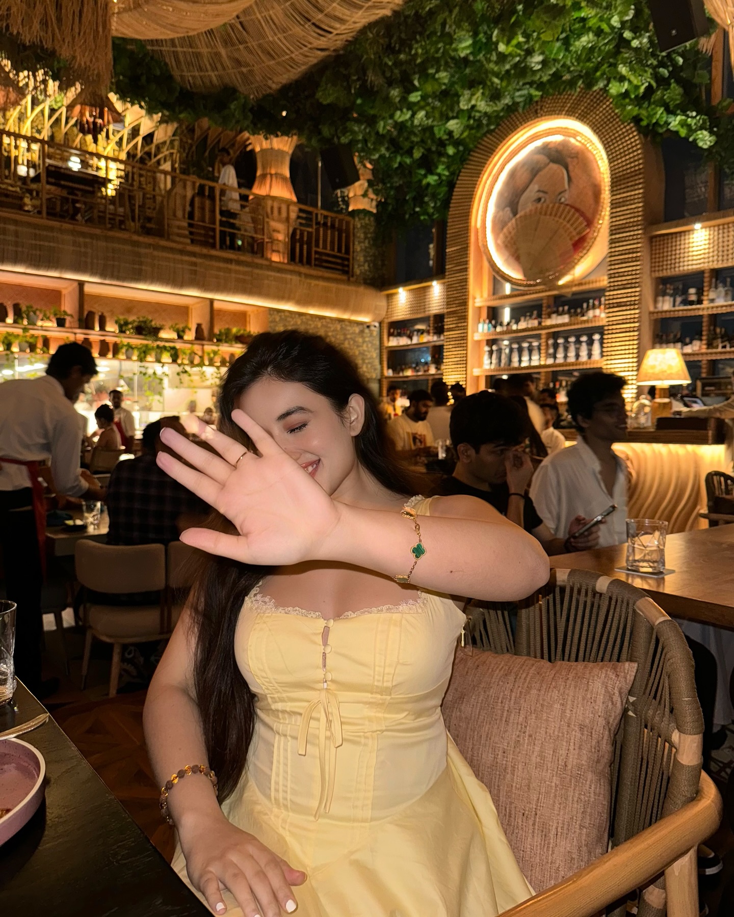 GYeMmxiaQAATQJp?format=jpg&name=large