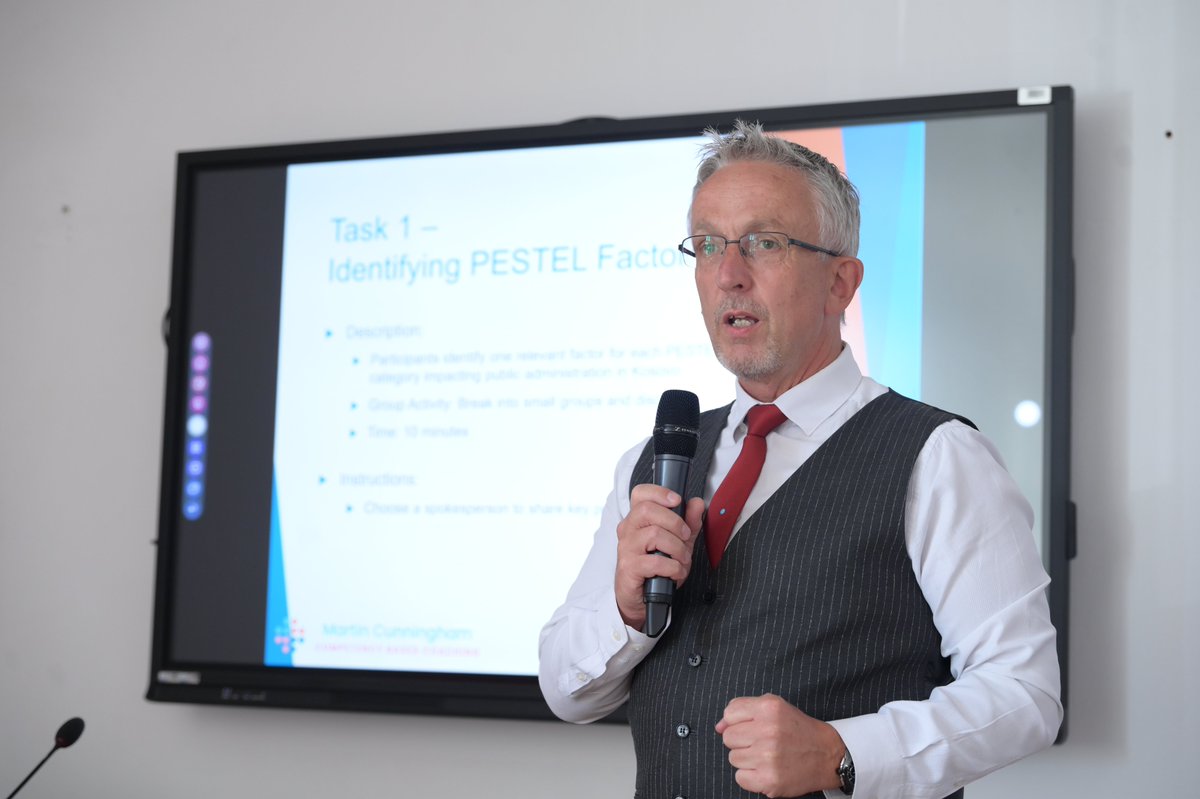 Kosova_PAR's tweet photo. 1️⃣ Martin Cunningham, founder of Competency Based Coaching Ltd. (UK), led an insightful workshop on using PESTEL and SWOT analyses for public administration reform in 🇽🇰 at #KosovaPAR2024 yesterday. Here are the main insights 👇 https://t.co/JkhalD3s8T