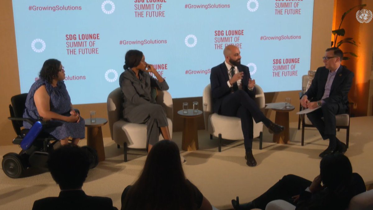 🎙️ Hier, <a href="/KenzaOccansey/">Kenza Occansey</a> a participé à la table ronde "Growing Local solutions" organisée dans le cadre du #SummitOfTheFuture de l'Assemblée générale des Nations Unies par <a href="/UN_Partnerships/">UN Office for Partnerships 🇺🇳</a> pendant laquelle il a présenté le #CESE,son organisation &amp; ses méthodes de participation